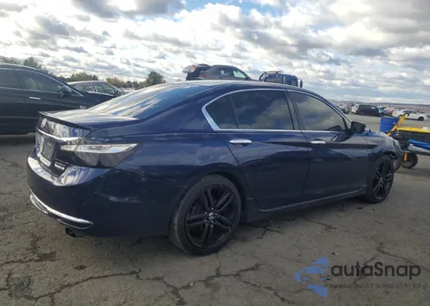 2017 Honda Accord Sport Special Edition z USA, uszkodzony, nr VIN 1HGCR2F16HA066302